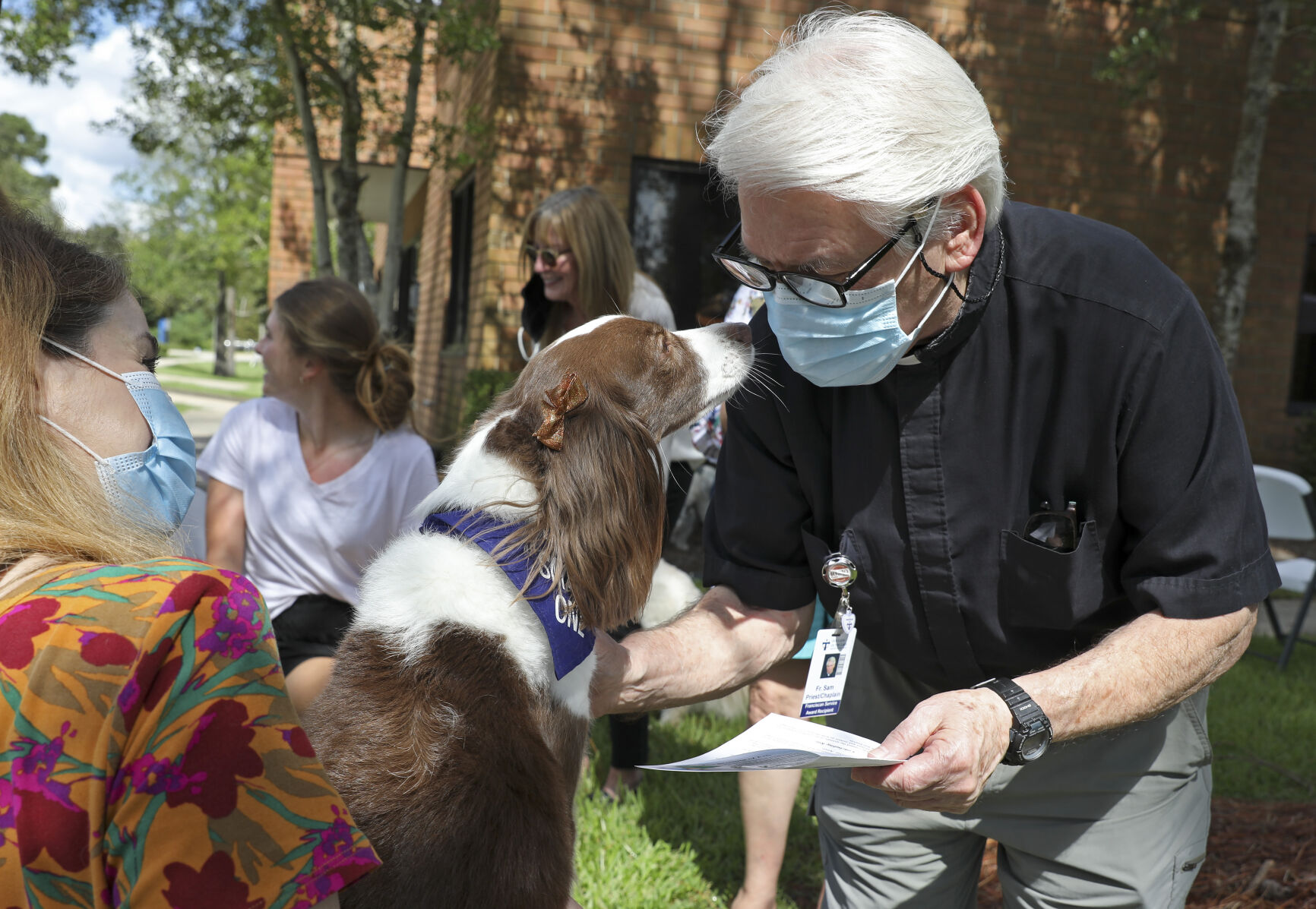 BR.petsblessing.100421 06 mw.JPG